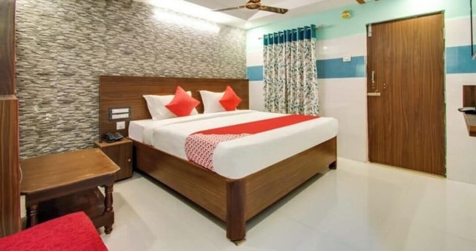 In-room safe, free WiFi