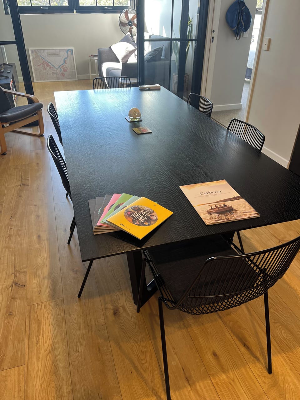 Dining table fit for 6 people