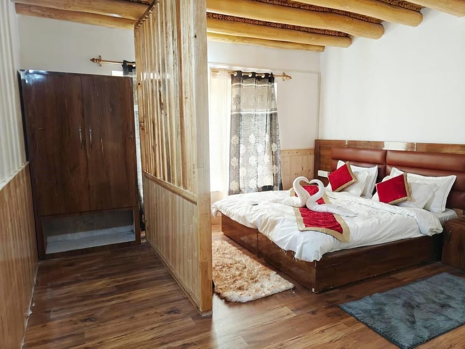 Standard Double Room | WiFi (free)