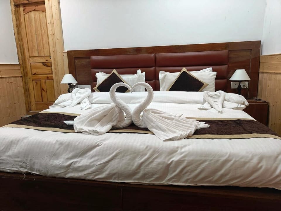 Standard Double Room | WiFi (free)