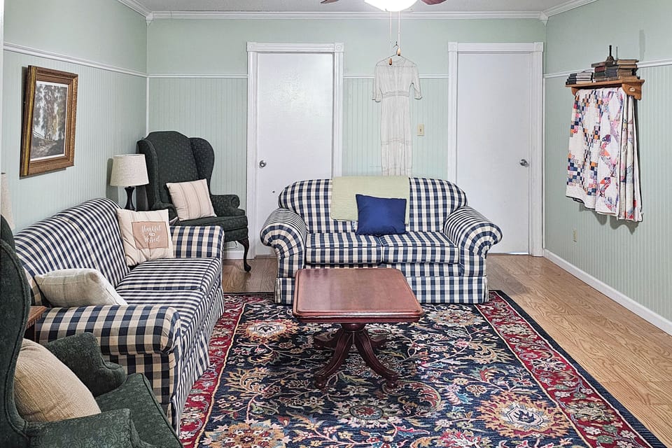 Nauvoo Vacation Rental | 3BR | 2BA | 1,500 Sq Ft | Stairs Required