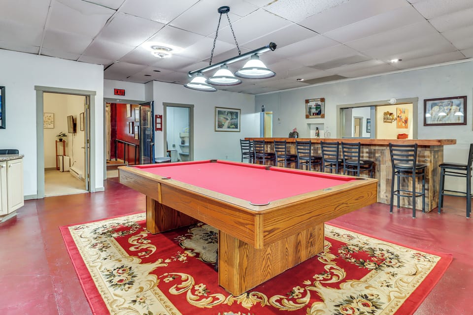 Pool Table | Bar Area | Free WiFi