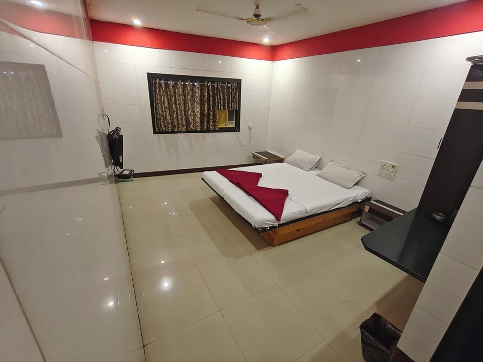 Triple Room, City View | Free WiFi