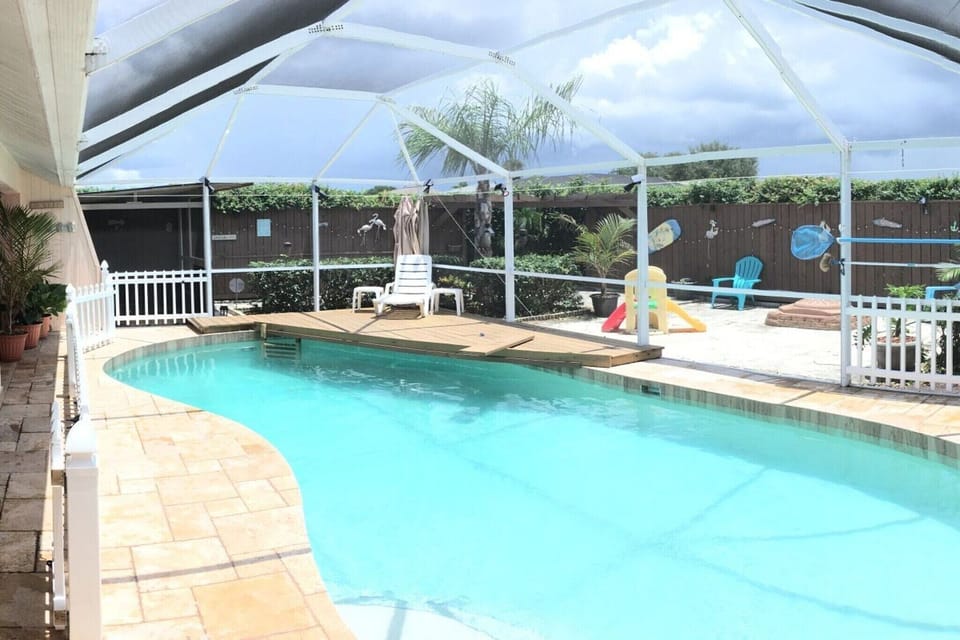 Holiday Home Swimming Pool