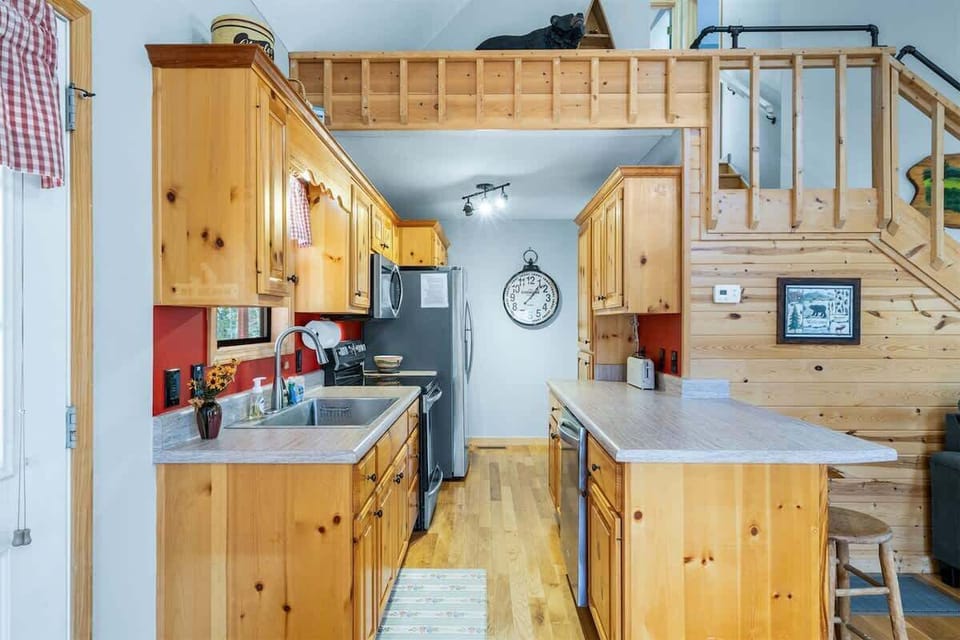 YOUR WELL EQUPPED KITCHEN