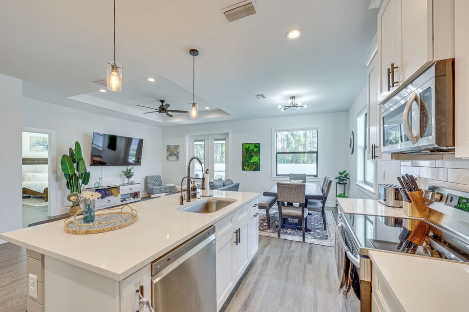 House (3 Bedrooms) | Interior