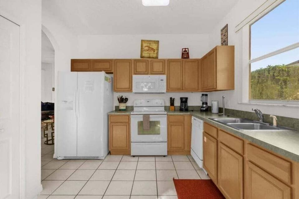 Villa, 4 Bedrooms | Private kitchen