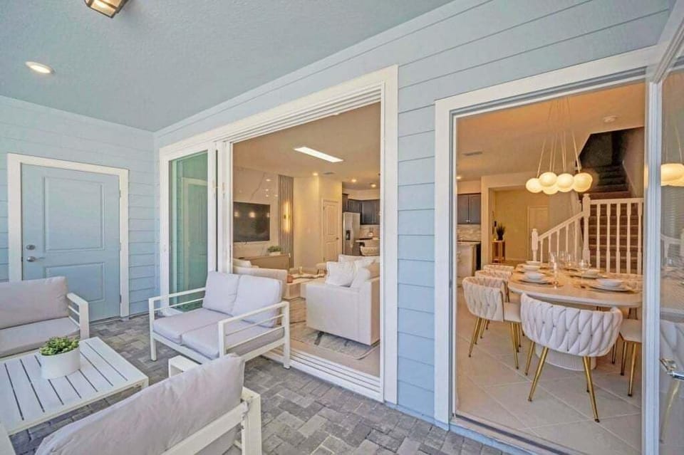Townhome, 5 Bedrooms | Living area