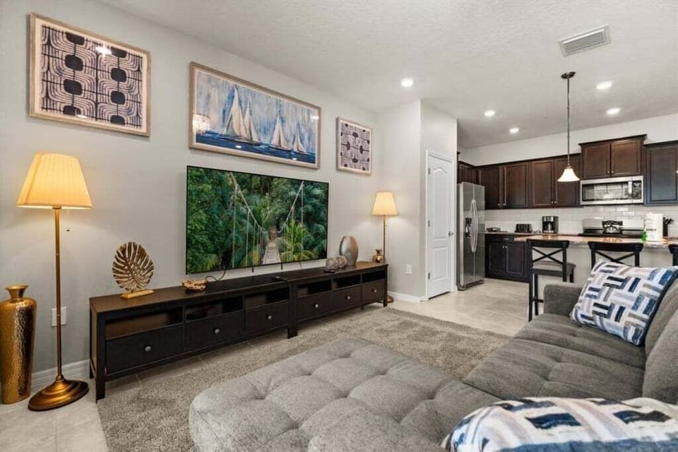 Villa, 5 Bedrooms | Living area