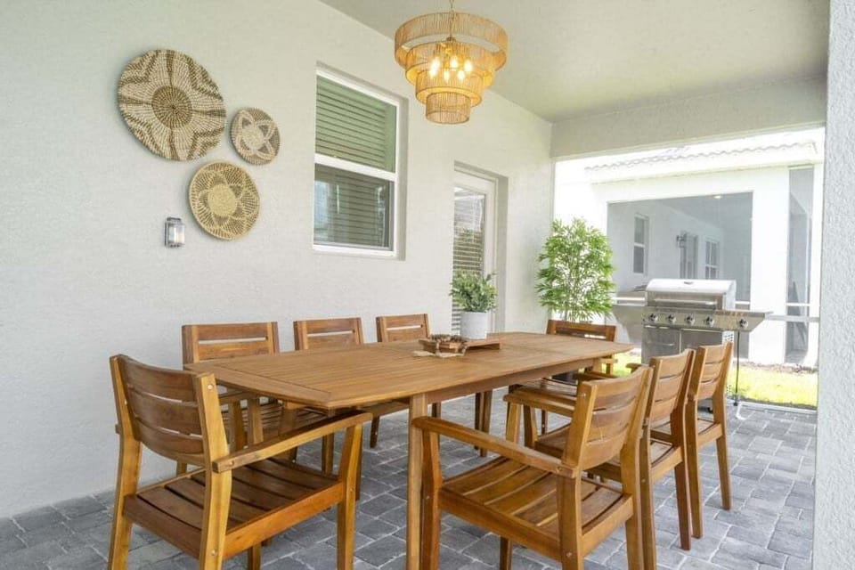 Villa, Multiple Bedrooms | Outdoor dining