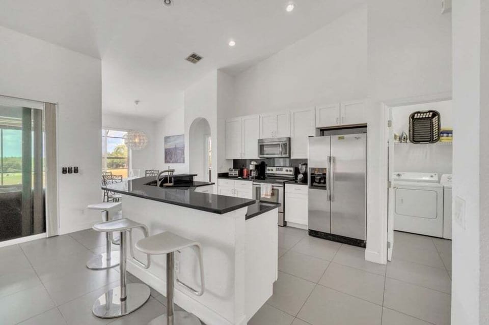 Villa, 5 Bedrooms | Private kitchen