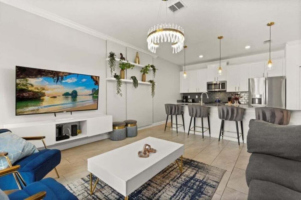 Townhome, 4 Bedrooms | Living area