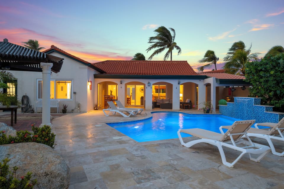 House (3 Bedrooms) | Property amenity