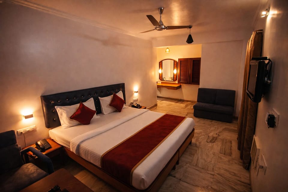 Deluxe Room | Desk, free WiFi