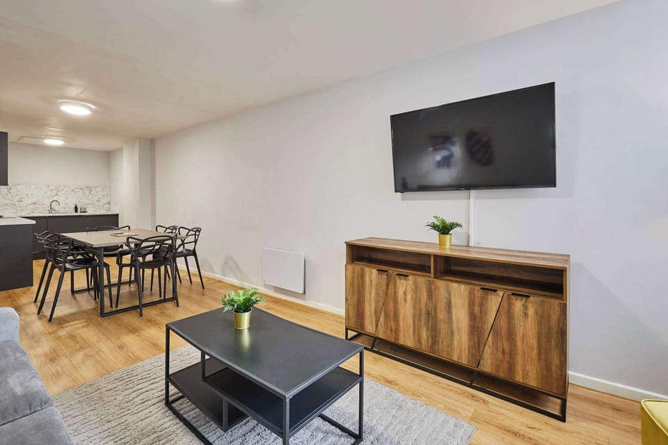 Apartment 6 Stanley Street, Liverpool - Host & Stay 