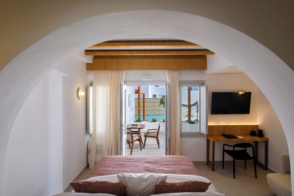 Classic Double or Twin Room | Premium bedding, blackout drapes, soundproofing, iron/ironing board