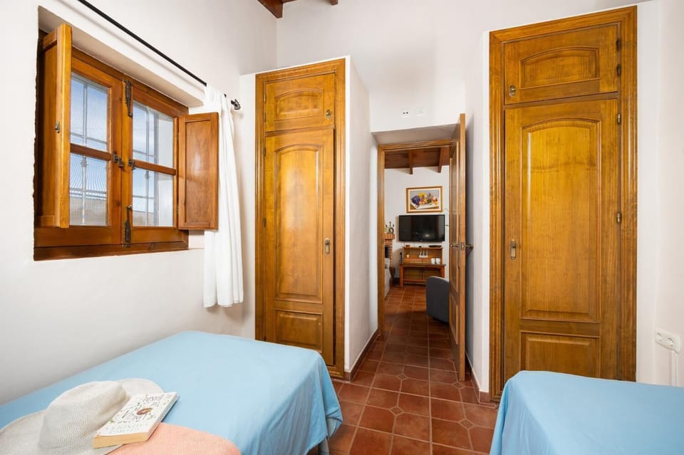 Double bedroom with A/C