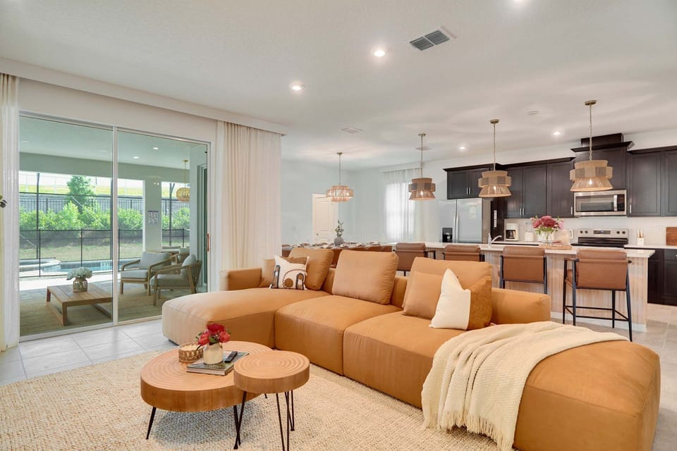 Communal lounge / TV room,Living Room