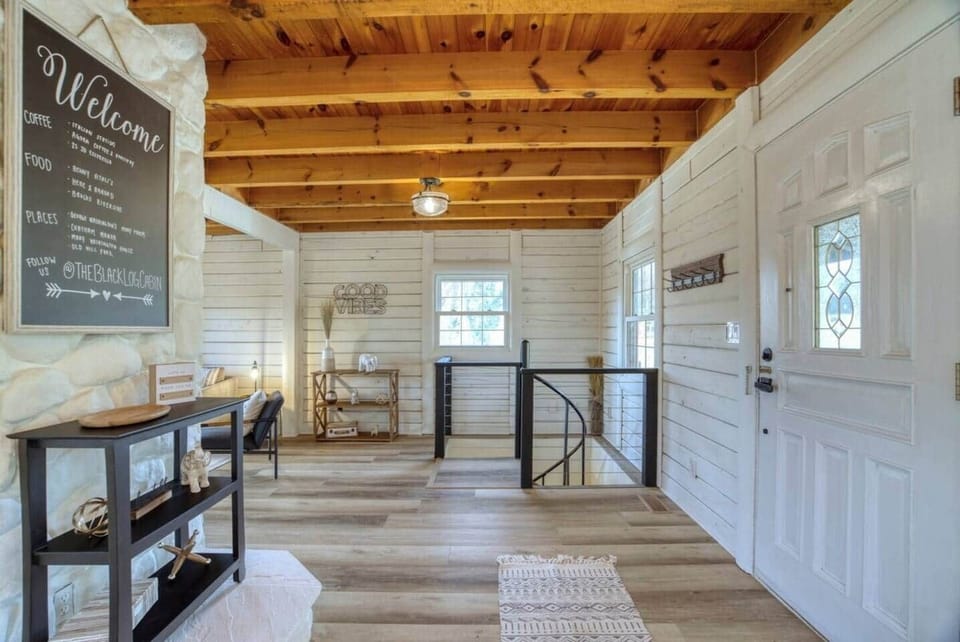 Welcome to @theblacklogcabin :)