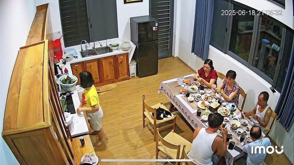 Basic Villa, 3 Bedrooms, Garden View | Private kitchen | Fridge, microwave, oven, stovetop