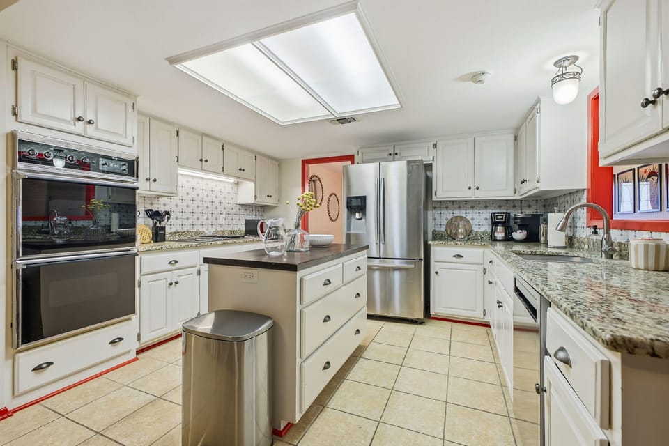 Whip it, stir it, taste it! Our fully equipped kitchen makes cooking (or reheating takeout) a total joy.