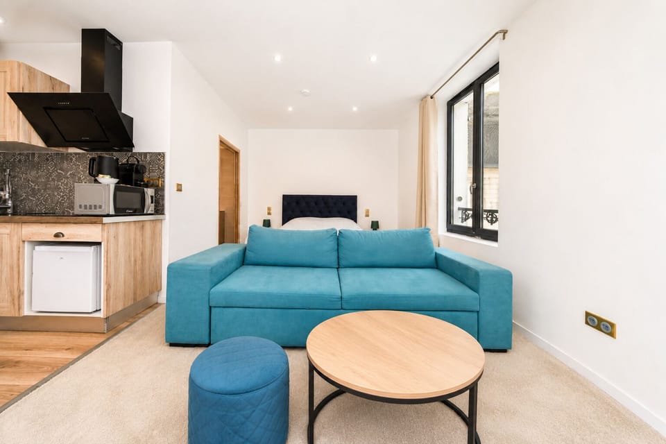 Family Apartment | 1 bedroom, premium bedding, blackout drapes, soundproofing