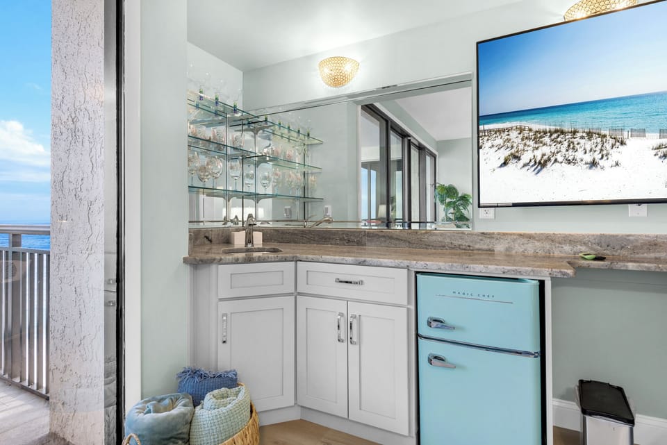 Wet bar with mini fridge