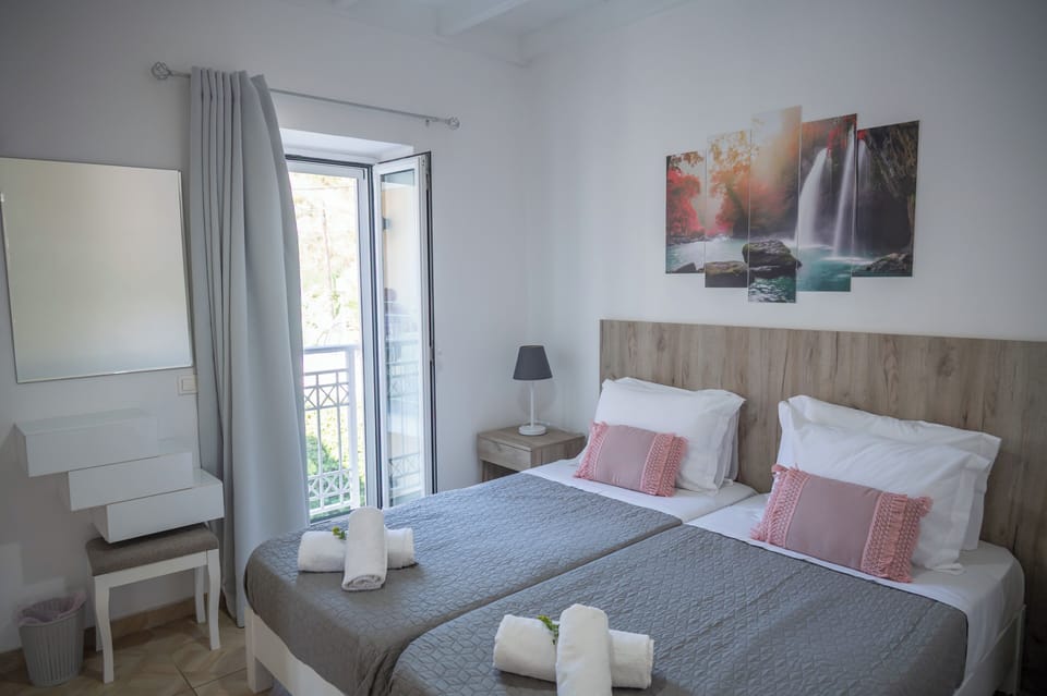Paola House Agios Stefanos Bedroom