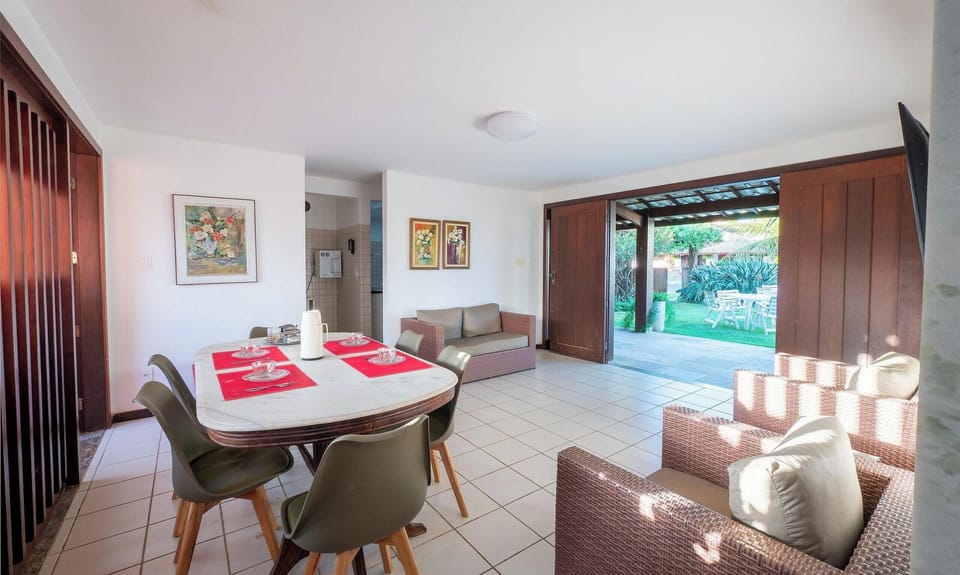 Apartment | Dining