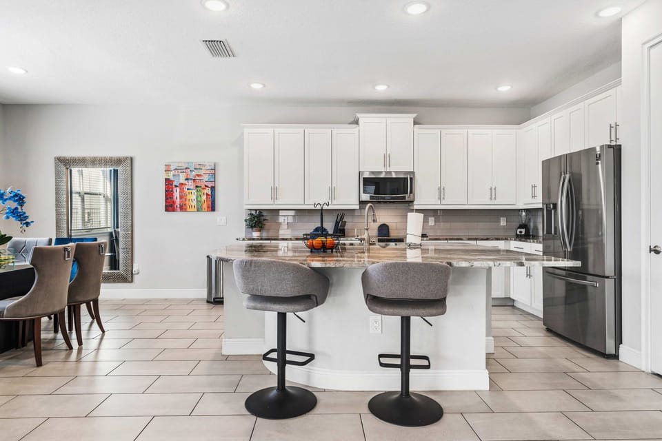 Fully equipped kitchen with modern appliances—perfect for pre-Disney breakfasts