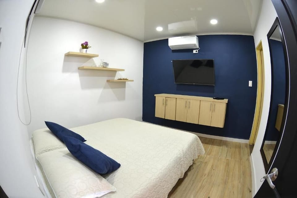Luxury Suite | Memory foam beds, free WiFi, wheelchair access