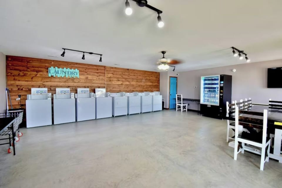 69d1f051-03cd-4679-8c05-f02f6825b8d2