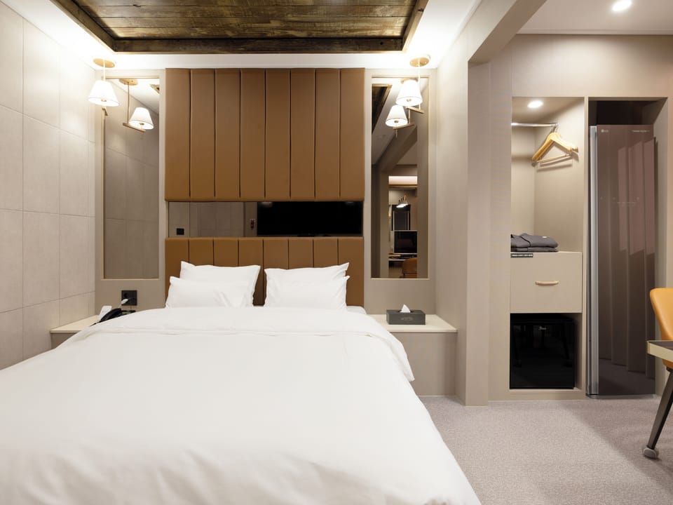 Superior Double Room | Individually decorated, individually furnished, desk, free WiFi