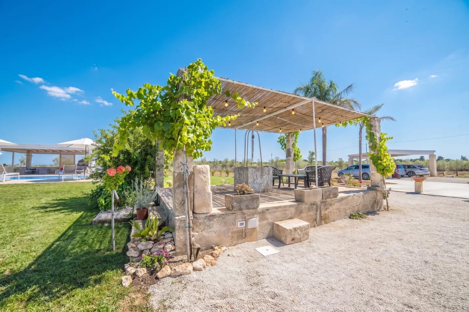 Family Villa, 3 Bedrooms, Private Pool (Trullo Tenuta Mary with Heated Pool) | Outdoor dining