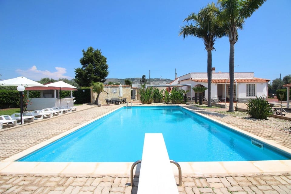 Holiday Home Swimming Pool