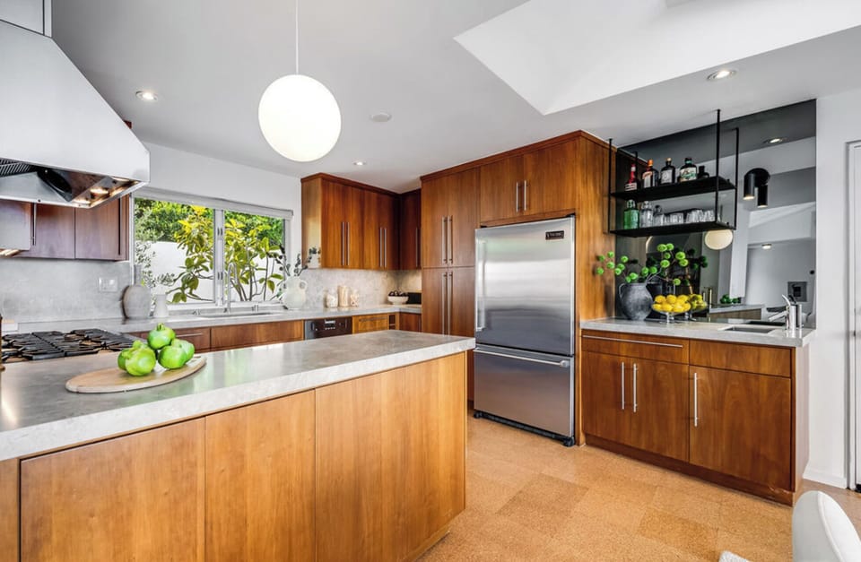 Kitchen Facing Bar