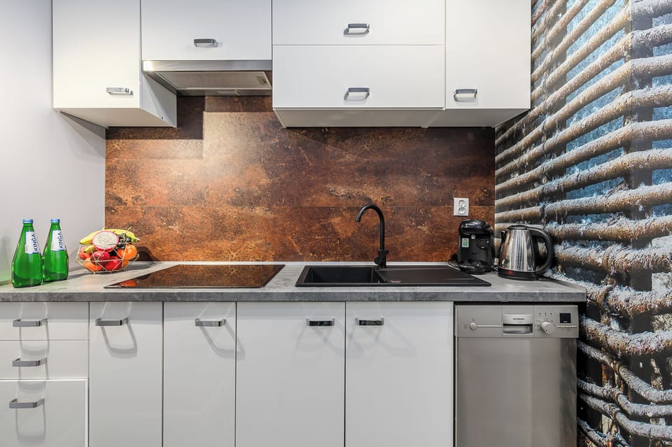 Comfort Apartment, Courtyard View | Private kitchen | Fridge, stovetop, coffee/tea maker, electric kettle