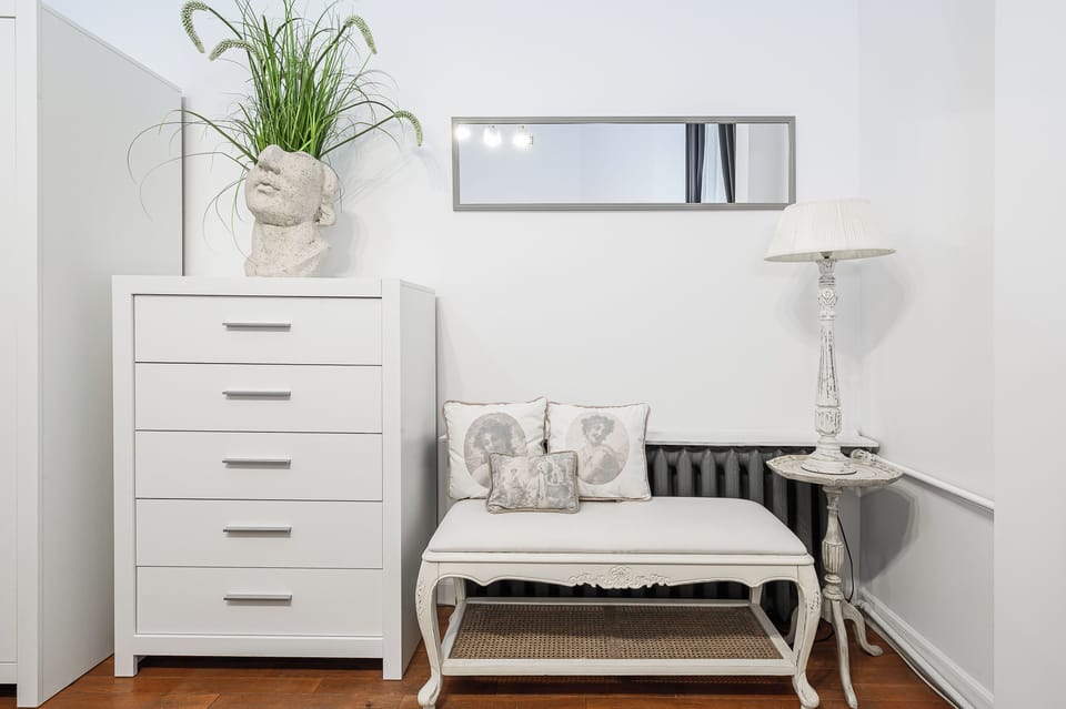 Comfort Apartment, Courtyard View | Interior