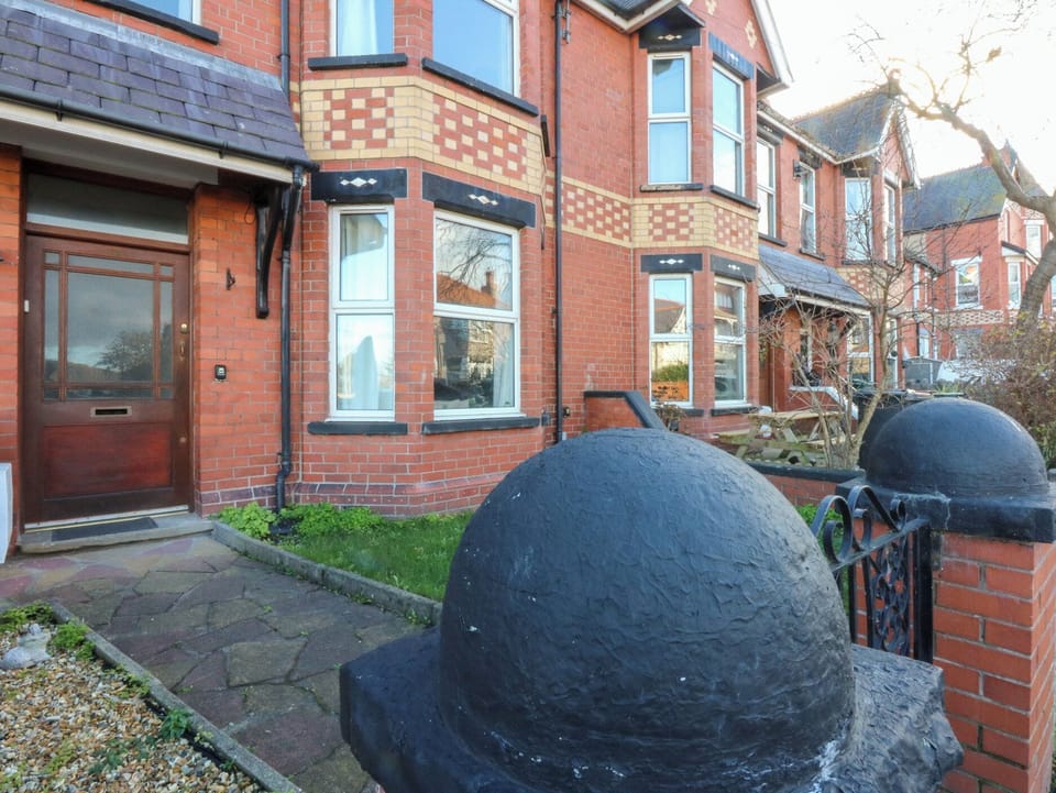Cottage | Exterior detail