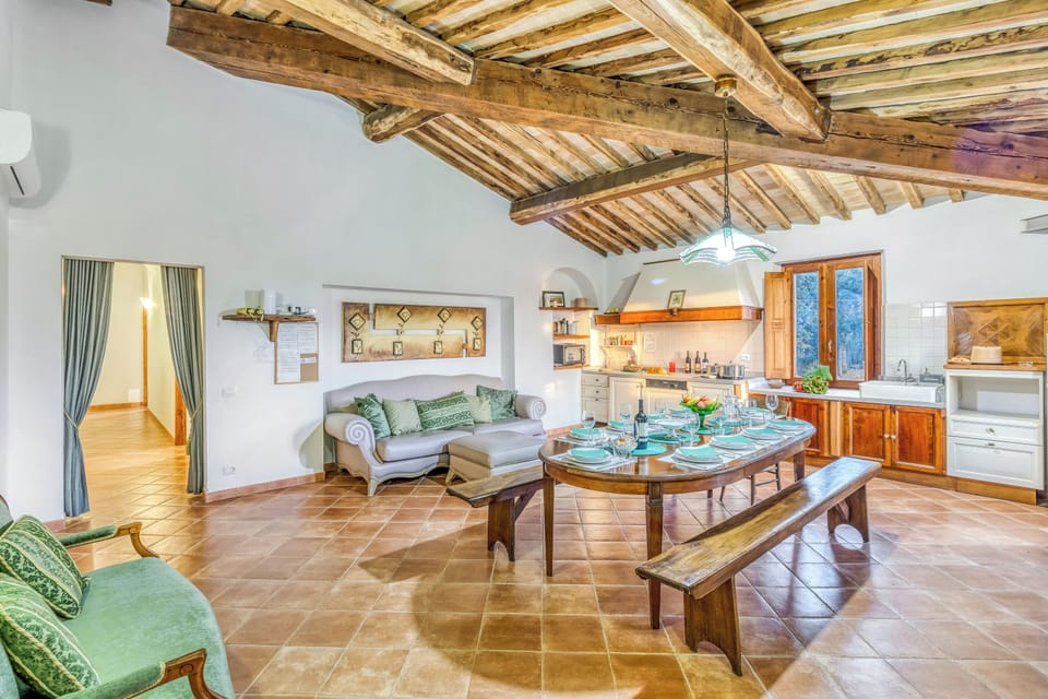 Family Apartment, Multiple Bedrooms (Berignone Natural Paradise Apt) | Living area | 21-inch Smart TV with cable channels