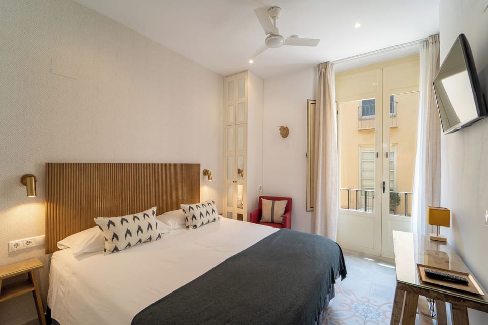 Standard Double Room, 1 King Bed, Balcony (I) | Blackout drapes, free WiFi, bed sheets