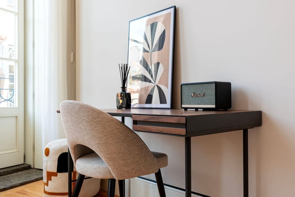 A stylish home office that blends seamlessly with the apartment’s premium design, inspiring focus and creativity.

#WorkInStyle #HomeOffice #PremiumDesign #CreativeSpace