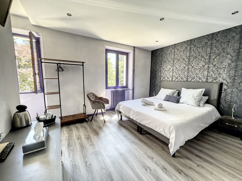 Standard Double Room, Garden View | Free WiFi