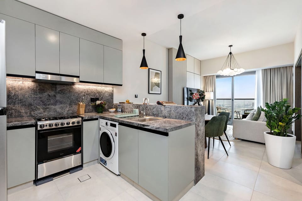 Premium Apartment, 1 Bedroom, Balcony, Golf View | Private kitchen