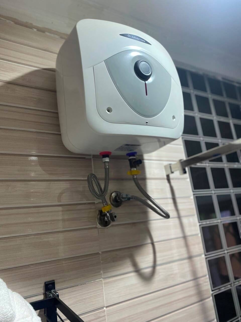 Hot Water Heater