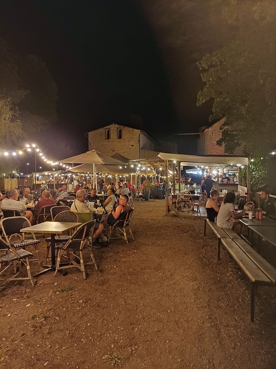 Outdoor dining
