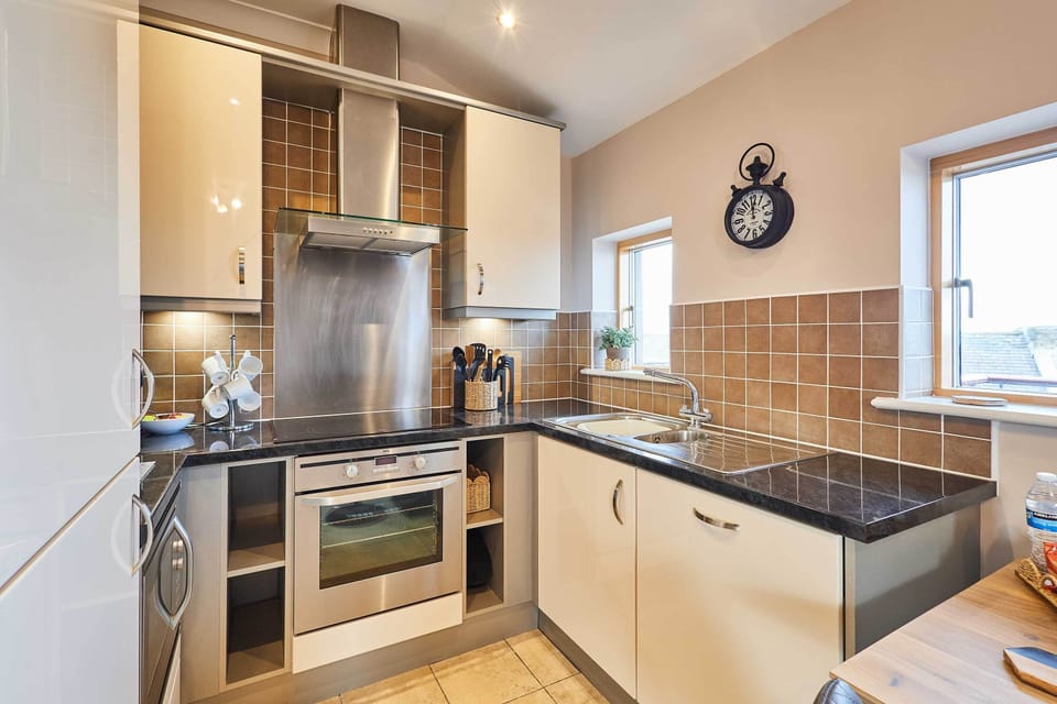 The Shipshape, Seahouses - Host & Stay
