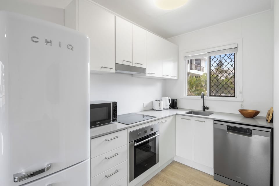 Apartment, Partial Ocean View | Private kitchen