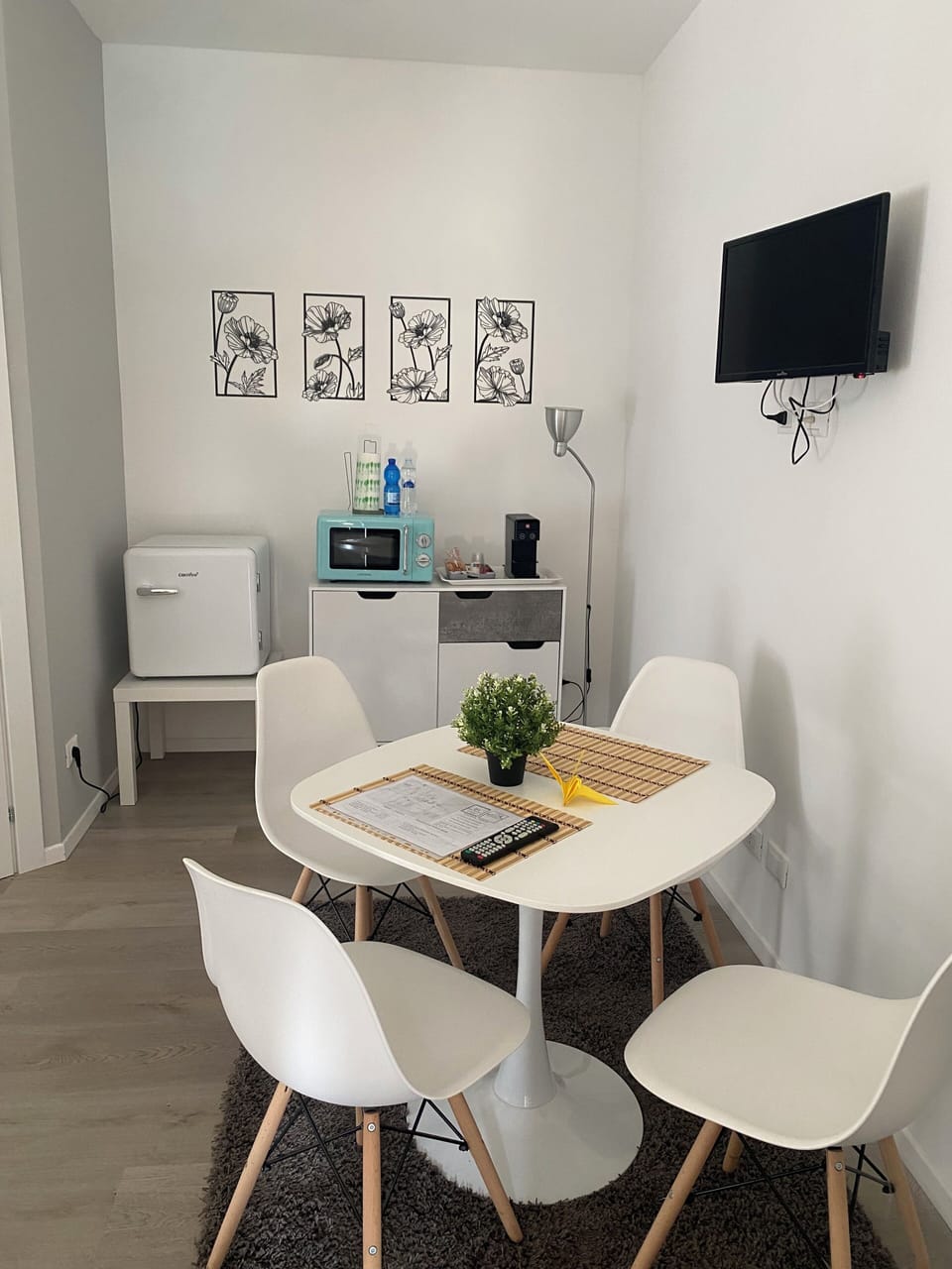Deluxe Apartment, Patio | Living area | TV