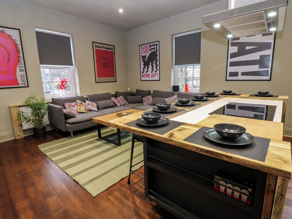 Cottage | Game room